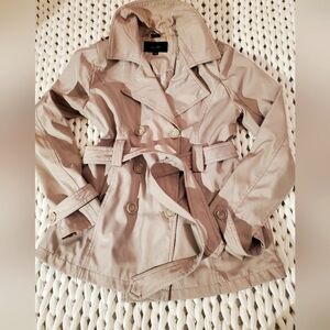 Sylish! Like NEW! Ladies Casual Dress Coat, Medium